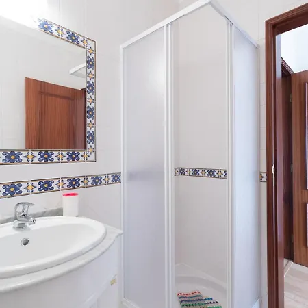 Flh Bright House With Terrace Σπίτι διακοπών *